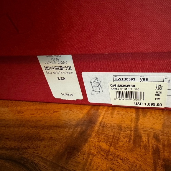 Valentino Ivory high heels - Picture 6 of 7